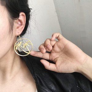 Round Palm Tree Gold Earrings